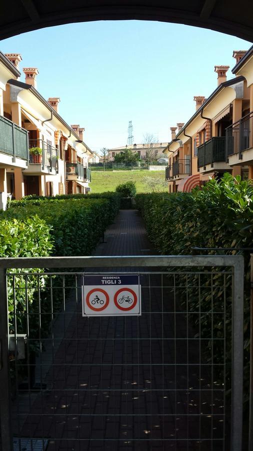 Flat Enzo Ferrari Lägenhet Cavalcaselle Exteriör bild